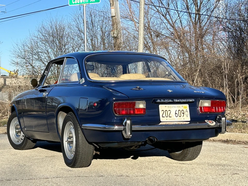 1973 Alfa Romeo 2000 GT Veloce - Image 17 of 31