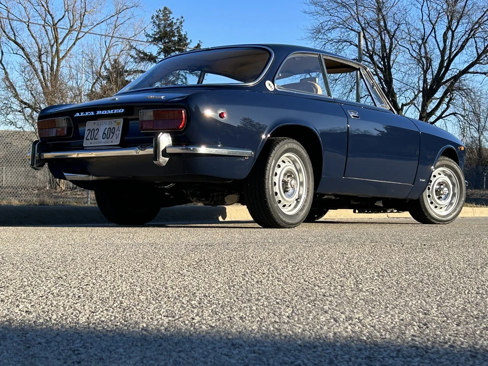 1973 Alfa Romeo 2000 GT Veloce - Image 31 of 31