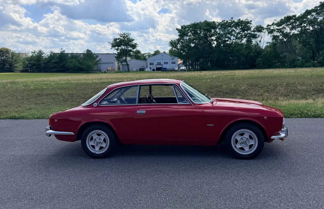 1973 Alfa Romeo 2000 GT Veloce - Image 27 of 31