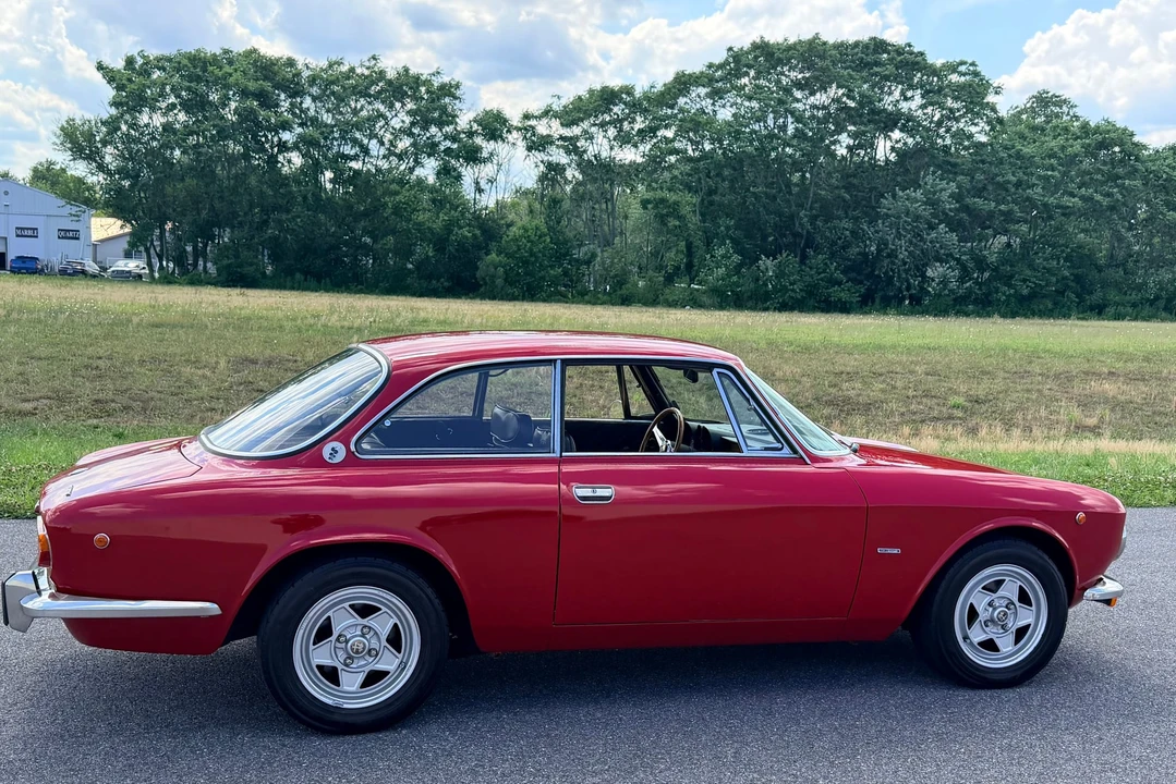 1973 Alfa Romeo 2000 GT Veloce - Image 29 of 31