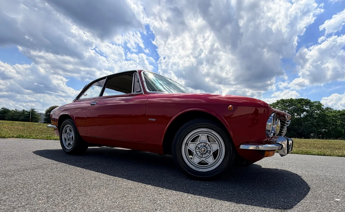 1973 Alfa Romeo 2000 GT Veloce - Image 26 of 31
