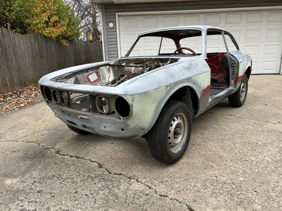 1973 Alfa Romeo 2000 GT Veloce - Image 7 of 31
