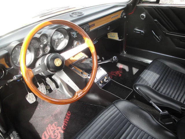 1973 Alfa Romeo 2000 GT Veloce - Image 17 of 31