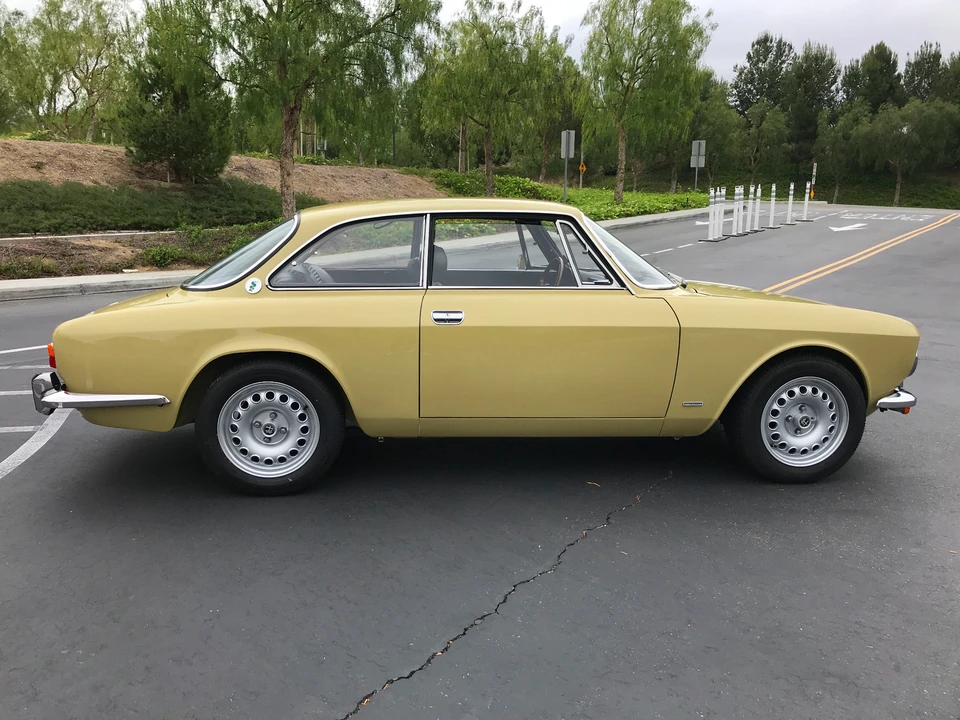 1973 Alfa Romeo 2000 GT Veloce - Image 9 of 31