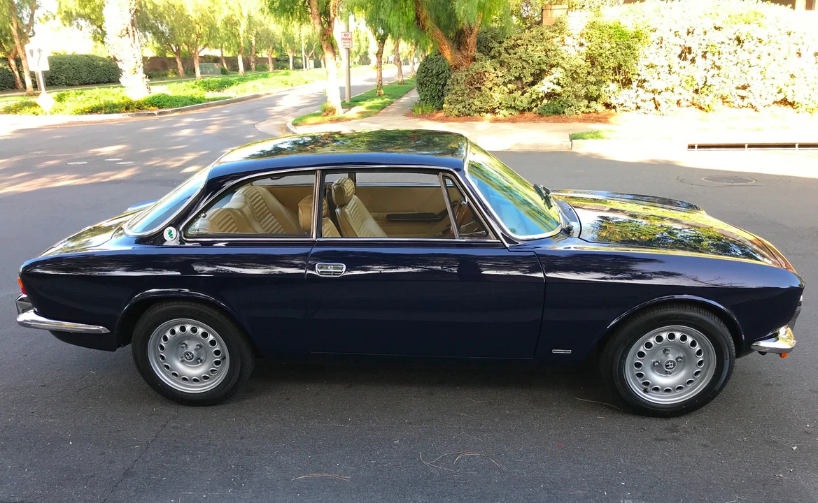 1973 Alfa Romeo 2000 GT Veloce - Image 17 of 31