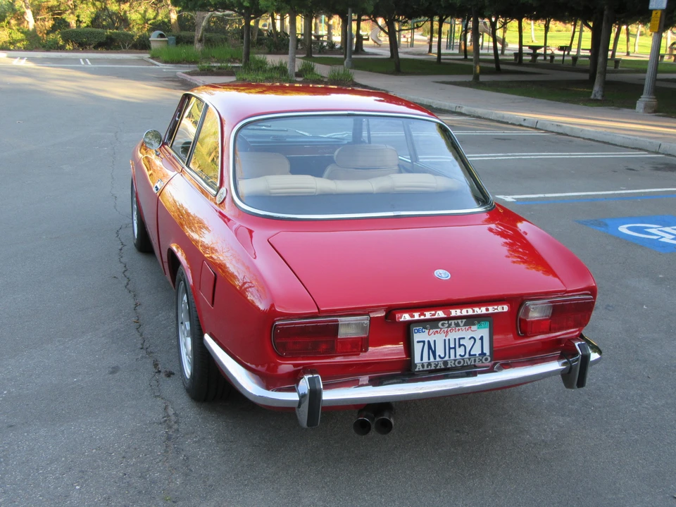 1973 Alfa Romeo 2000 GT Veloce - Image 10 of 31