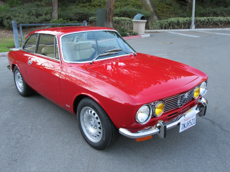 1973 Alfa Romeo 2000 GT Veloce - Image 6 of 31