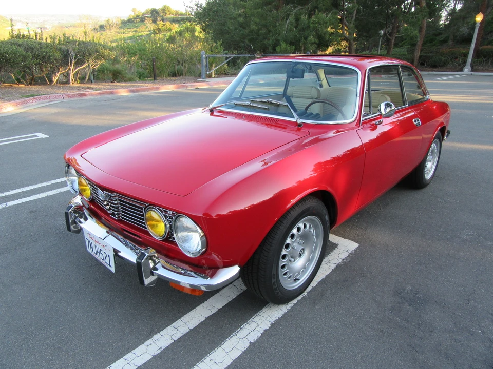 1973 Alfa Romeo 2000 GT Veloce - Image 2 of 31