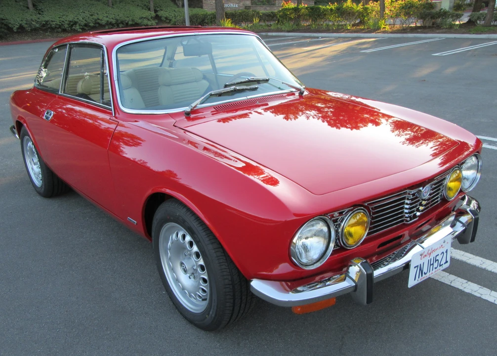 1973 Alfa Romeo 2000 GT Veloce - Image 5 of 31