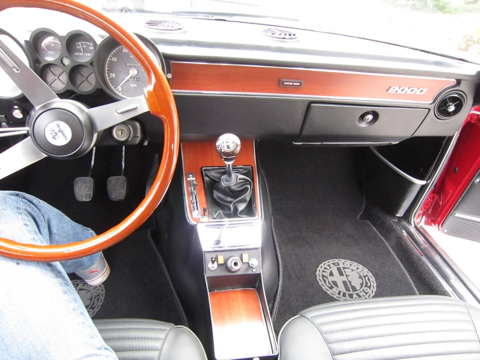 1973 Alfa Romeo 2000 GT Veloce - Image 29 of 31