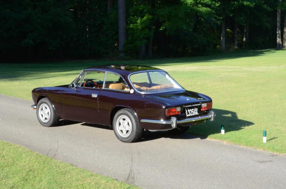 1973 Alfa Romeo 2000 GT Veloce - Image 5 of 31