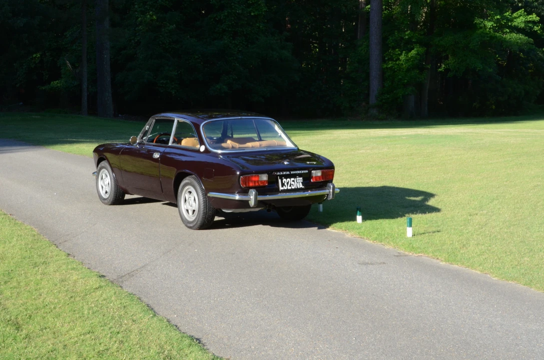1973 Alfa Romeo 2000 GT Veloce - Image 6 of 31