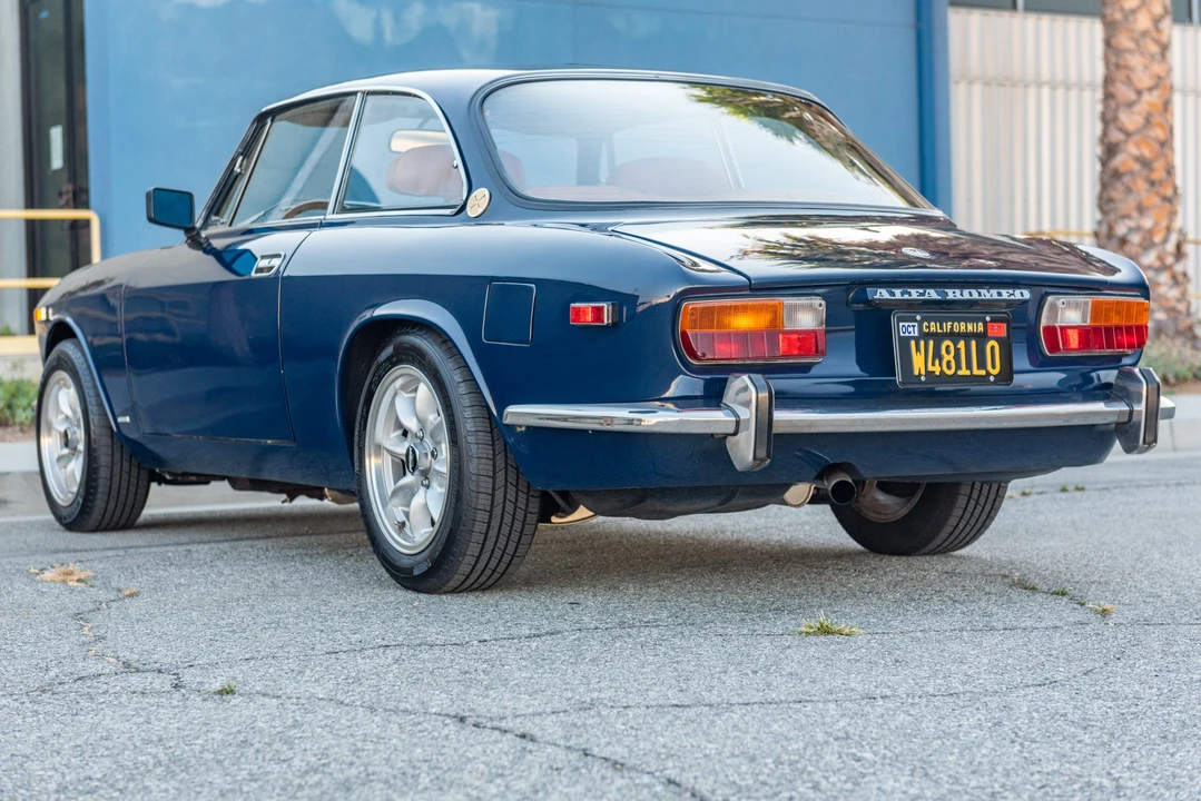 1973 Alfa Romeo 2000 GT Veloce - Image 5 of 31