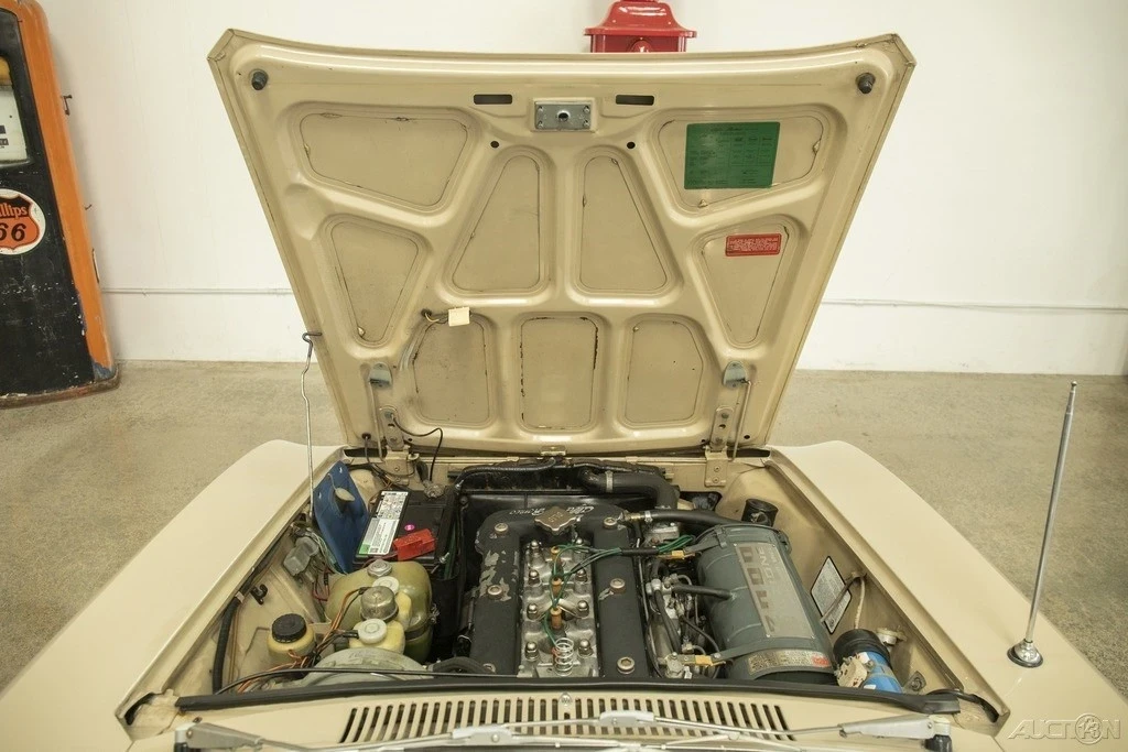 1973 Alfa Romeo 2000 GT Veloce - Image 15 of 21