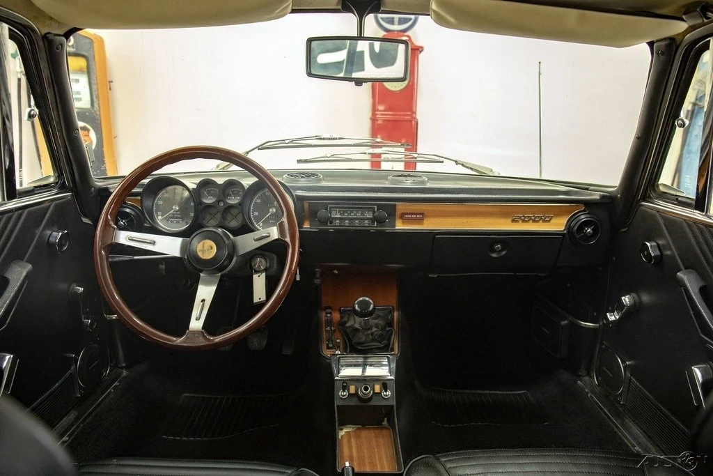 1973 Alfa Romeo 2000 GT Veloce - Image 10 of 21