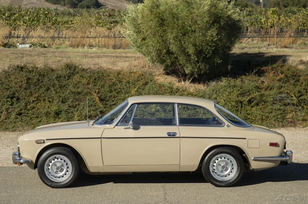 1973 Alfa Romeo 2000 GT Veloce - Image 2 of 21