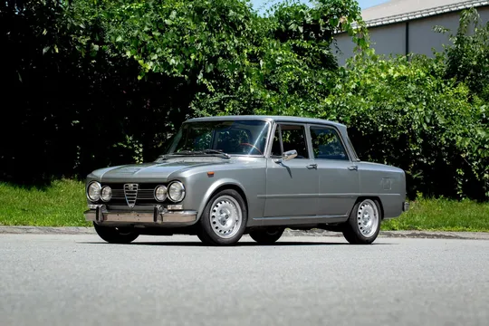 1973 Alfa Romeo Giulia Super 1.3 5-Speed