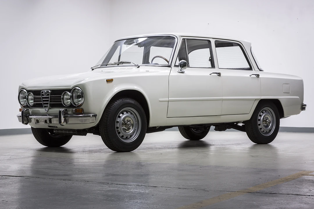 1973 Alfa Romeo GT 1300 Junior - Image 2 of 31