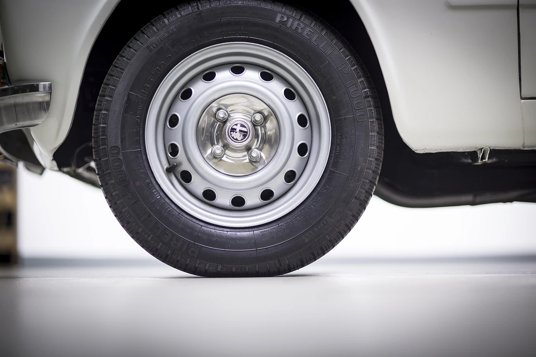 1973 Alfa Romeo GT 1300 Junior - Image 15 of 31