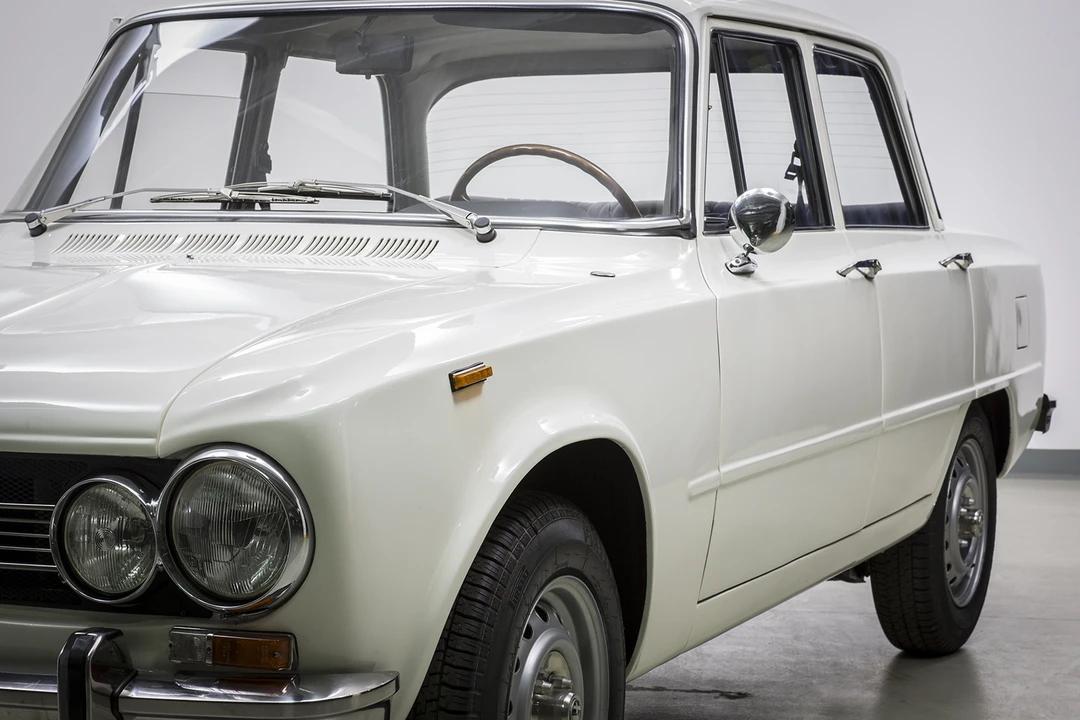 1973 Alfa Romeo GT 1300 Junior - Image 22 of 31