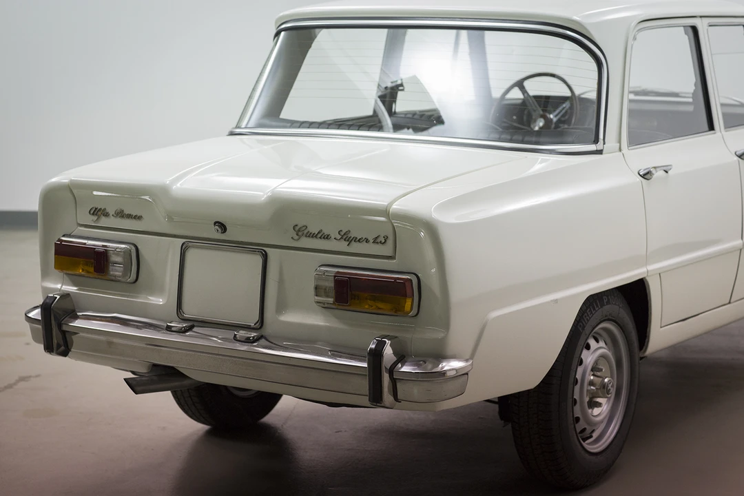 1973 Alfa Romeo GT 1300 Junior - Image 28 of 31