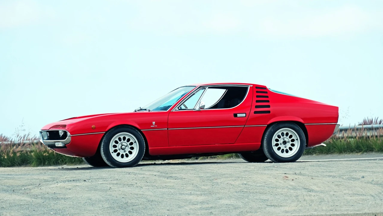 1973 Alfa Romeo Montreal - Image 10 of 31