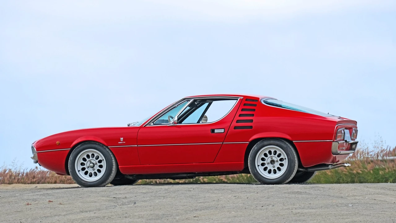 1973 Alfa Romeo Montreal - Image 12 of 31