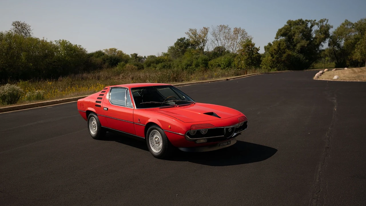 1973 Alfa Romeo Montreal - Image 14 of 31