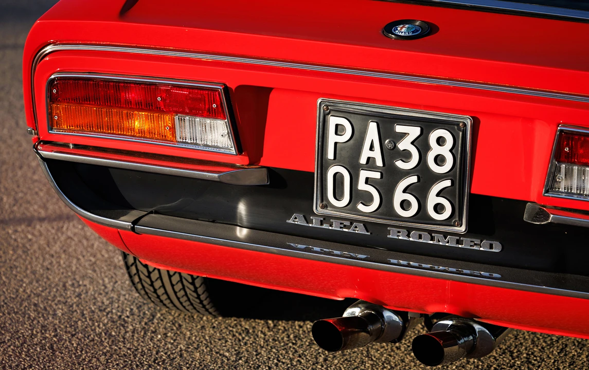 1973 Alfa Romeo Montreal - Image 15 of 19