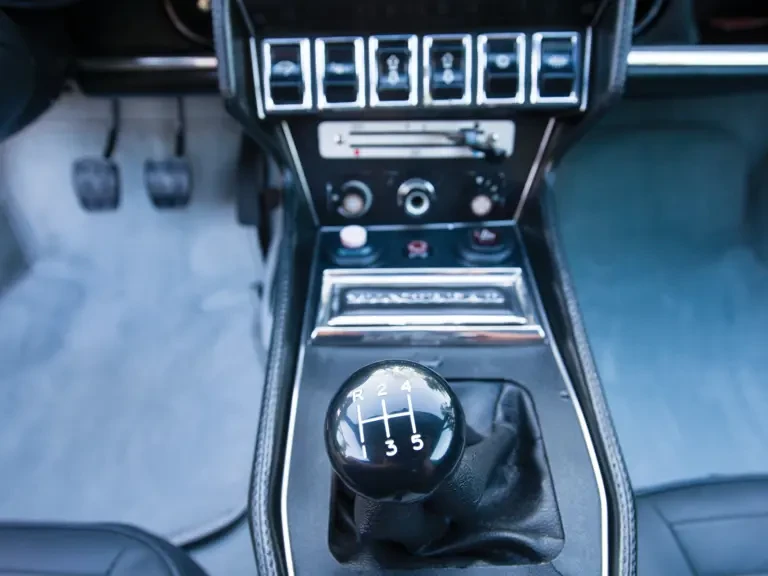 1973 Alfa Romeo Montreal - Image 16 of 26