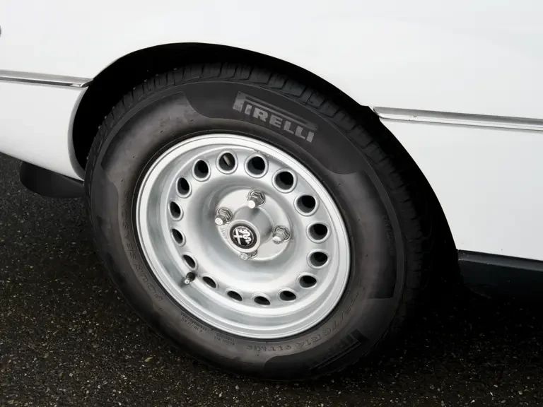 1973 Alfa Romeo Montreal - Image 20 of 23