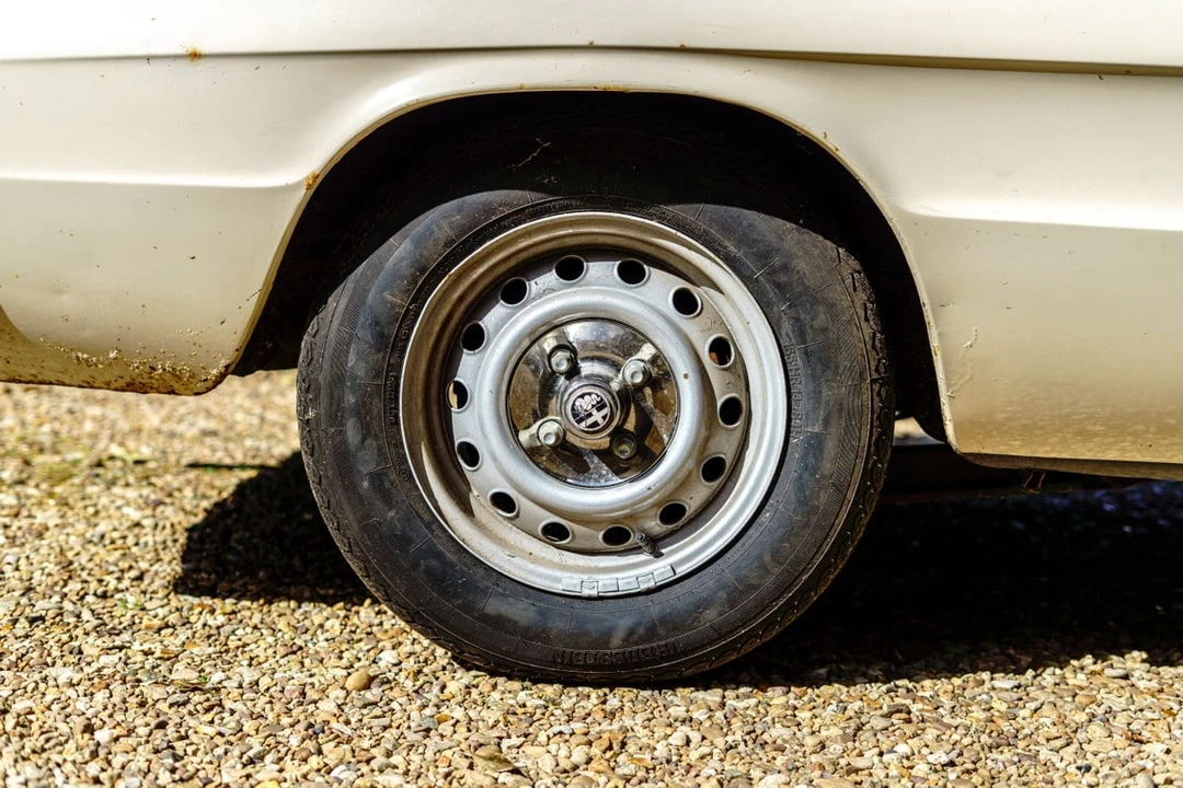 2000 Alfa Romeo 102-Series 2000 - Image 14 of 30