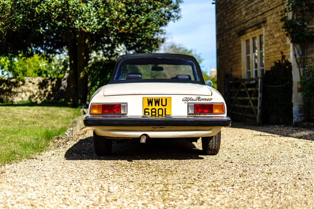 2000 Alfa Romeo 102-Series 2000 - Image 11 of 30