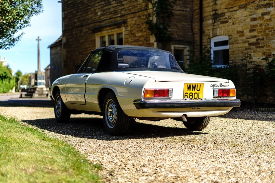 2000 Alfa Romeo 102-Series 2000 - Image 12 of 30