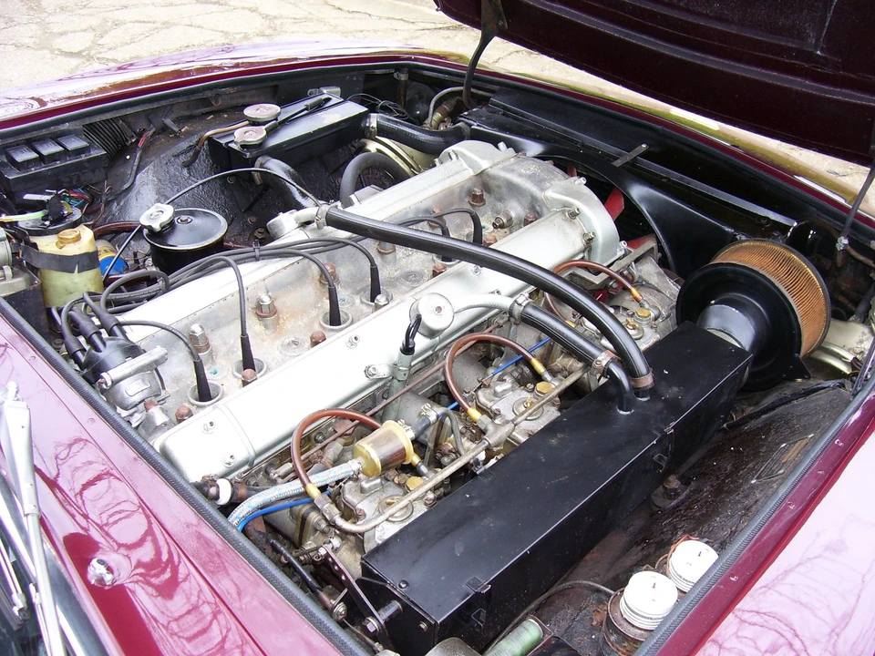 1973 Aston Martin AM V8 - Image 2 of 3