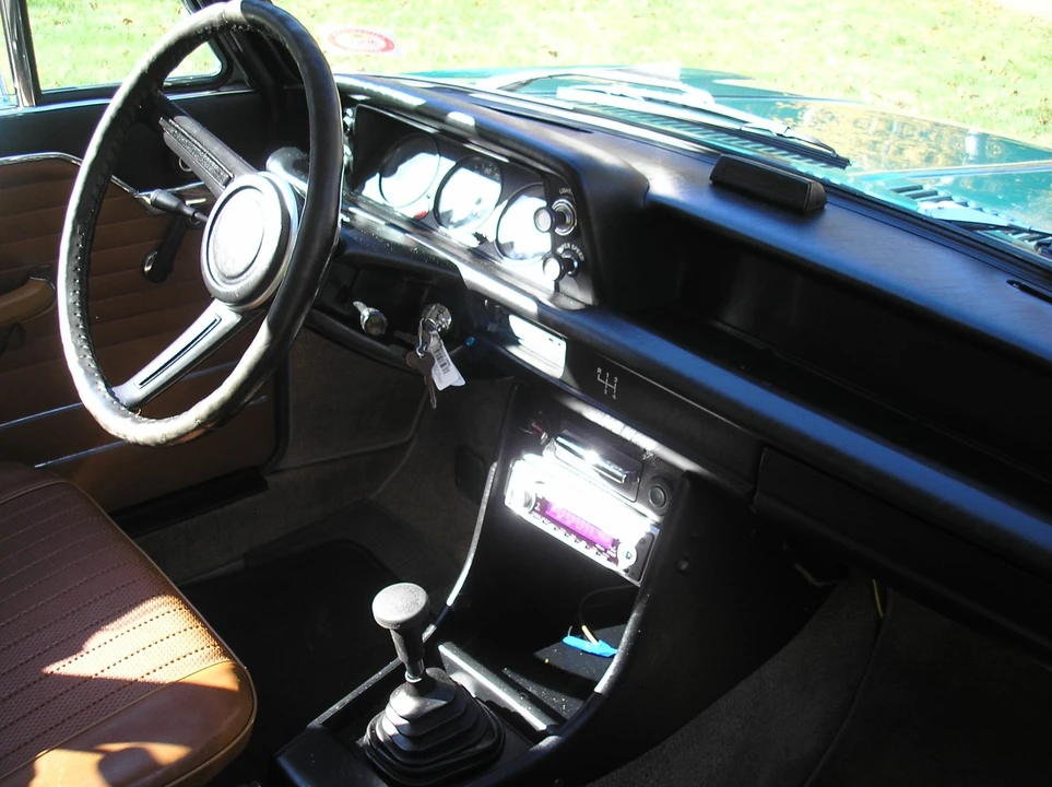 1973 BMW 2002 - Image 26 of 31