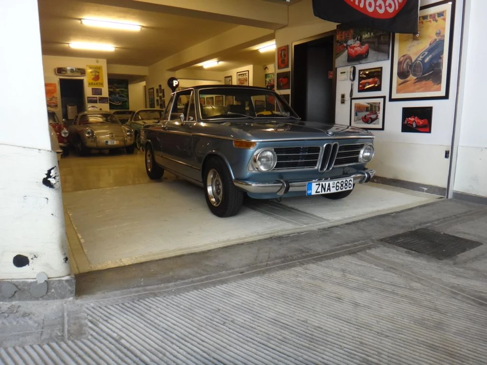 1973 BMW 2002 - Image 26 of 31