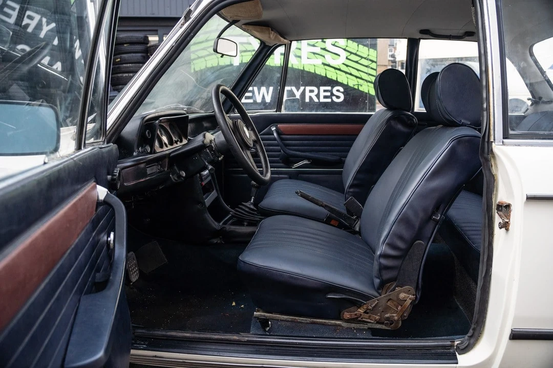 1973 BMW 2002 - Image 28 of 30