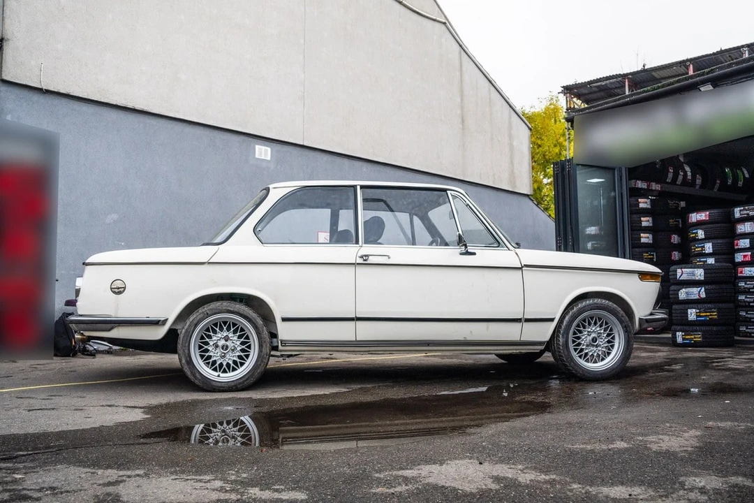 1973 BMW 2002 - Image 16 of 30
