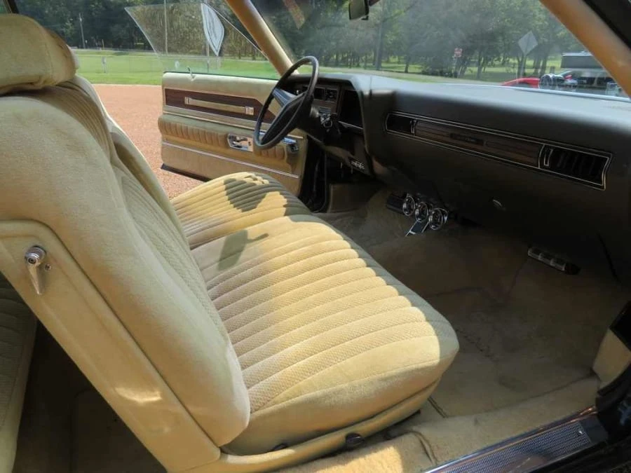 1973 Buick Riviera Boattail 3rd Gen - Image 14 of 16