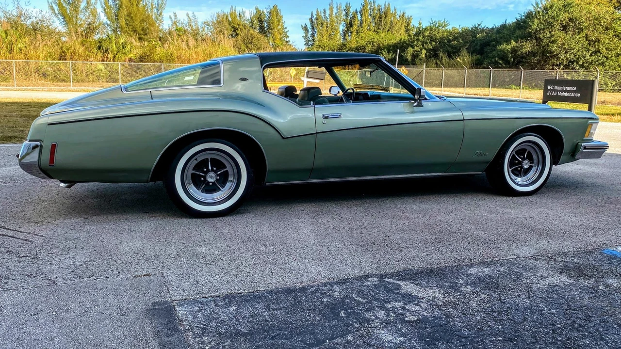 1973 Buick Riviera Boattail 3rd Gen - Image 16 of 31