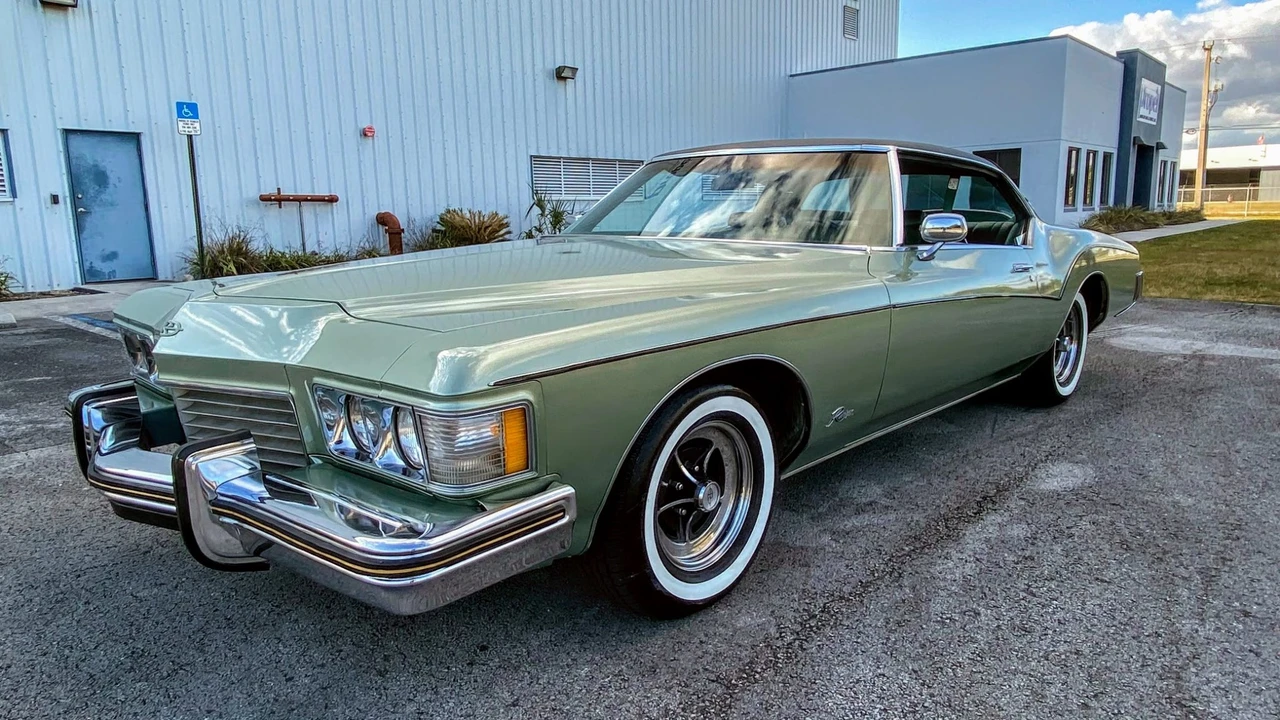 1973 Buick Riviera Boattail 3rd Gen - Image 3 of 31