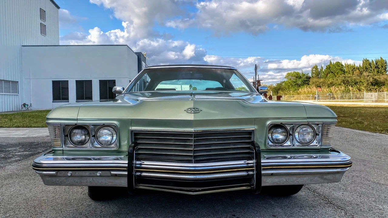 1973 Buick Riviera Boattail 3rd Gen - Image 2 of 31