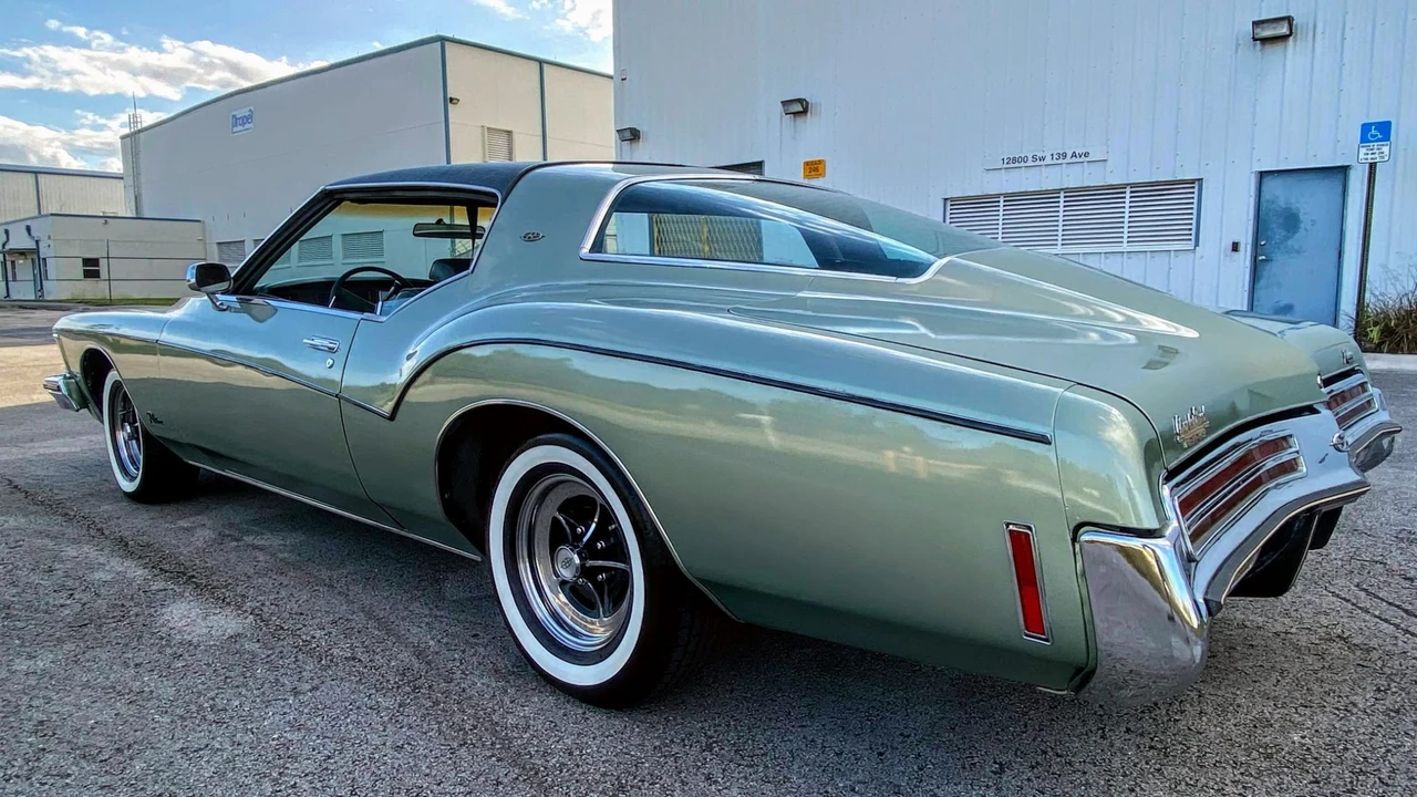 1973 Buick Riviera Boattail 3rd Gen - Image 9 of 31