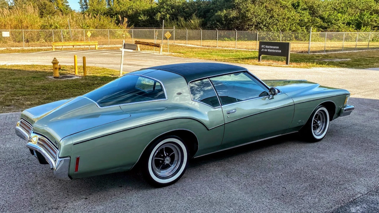 1973 Buick Riviera Boattail 3rd Gen - Image 13 of 31