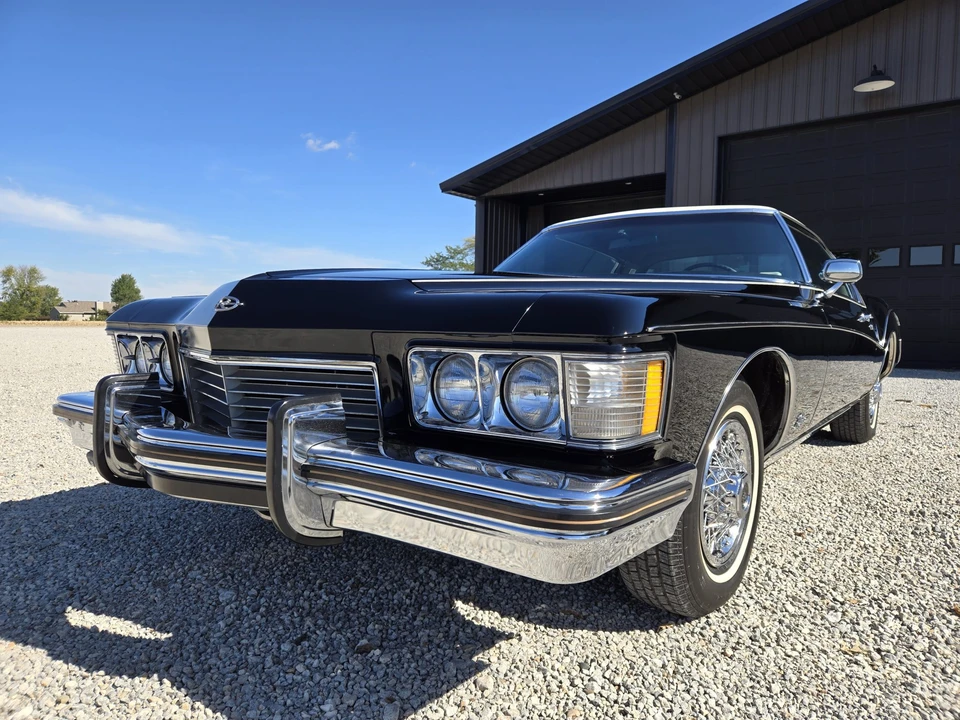 1973 Buick Riviera Boattail 3rd Gen - Image 4 of 31