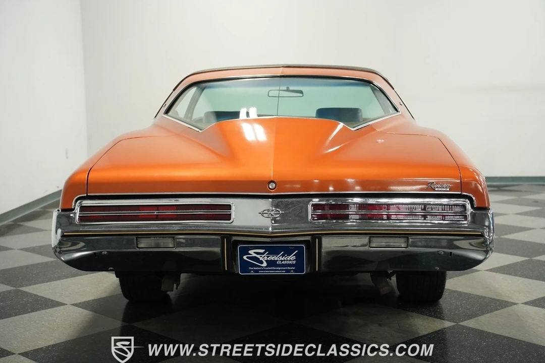 1973 Buick Riviera Boattail 3rd Gen - Image 11 of 12