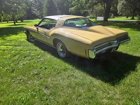 1973 Buick Riviera Coupe 2D