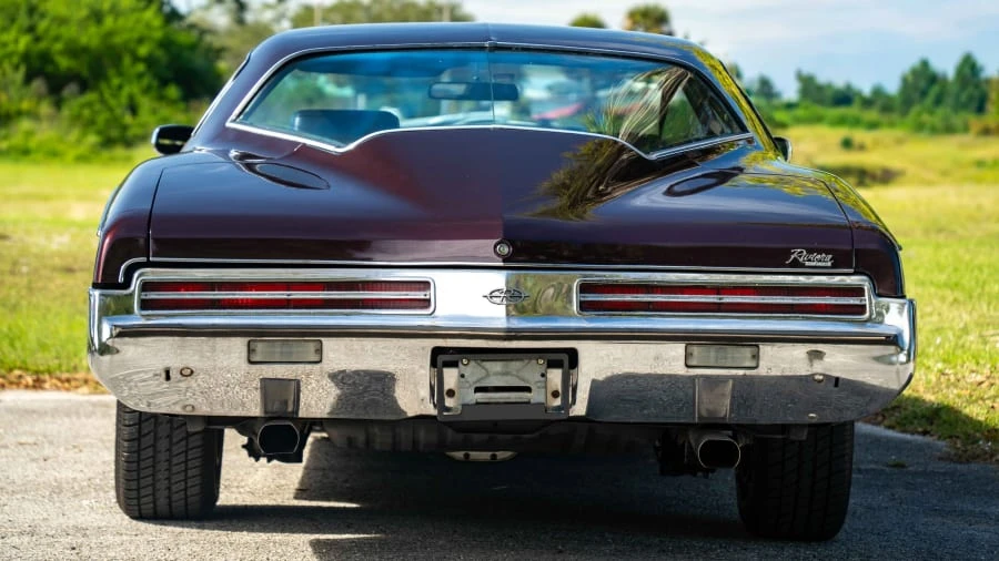 1973 Buick Riviera Boattail 3rd Gen - Image 3 of 10