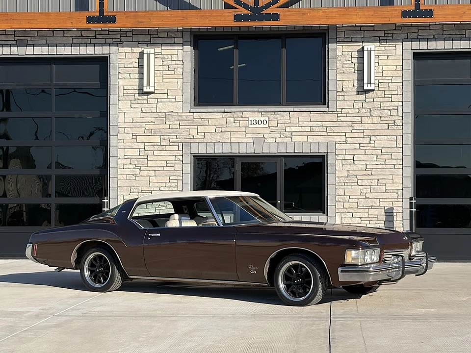1973 Buick Riviera Boattail 3rd Gen - Image 2 of 31